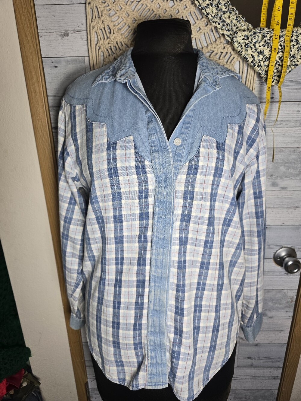 Vtg 70's Wrangler Western Wear Blue and White Plaid Western Button-Down Shirt